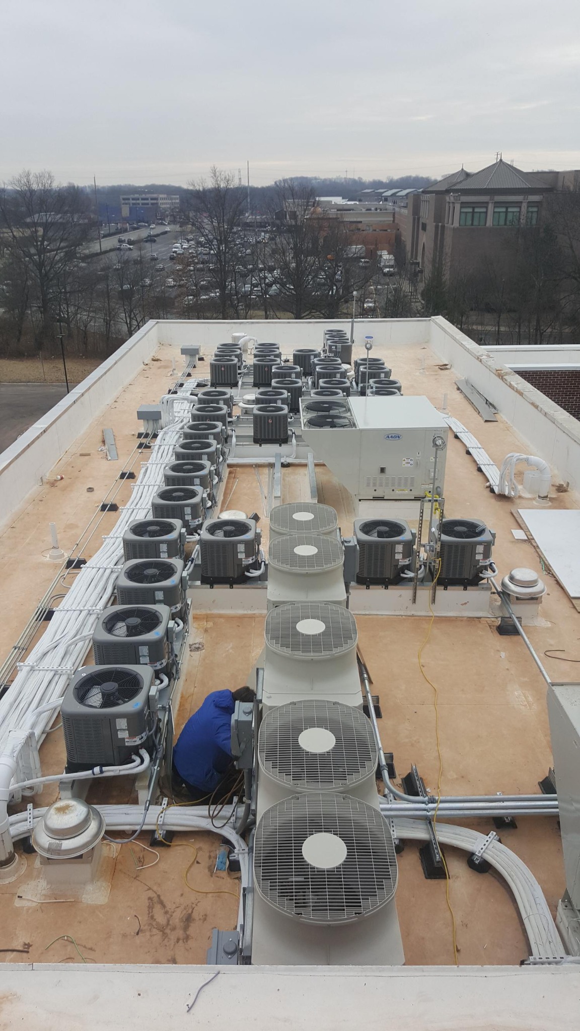 Commercial rooftop HVAC systems installed by Frost Refrigeration